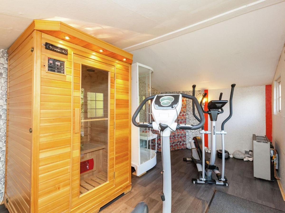 Charming Holiday Home In Malmedy With Sauna Стая снимка