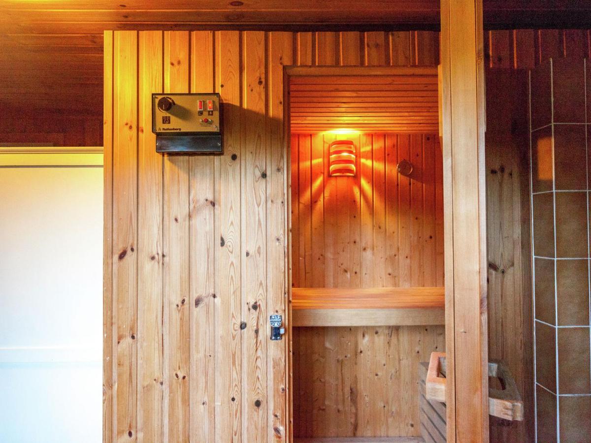 Charming Holiday Home In Malmedy With Sauna Екстериор снимка